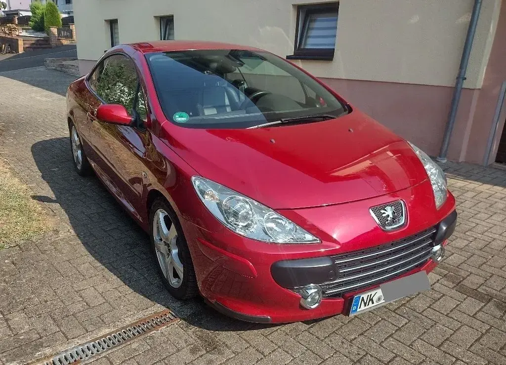 Gebraucht Peugeot 307 CC 140 PS (102 kW) 2006 Rot Cabrio