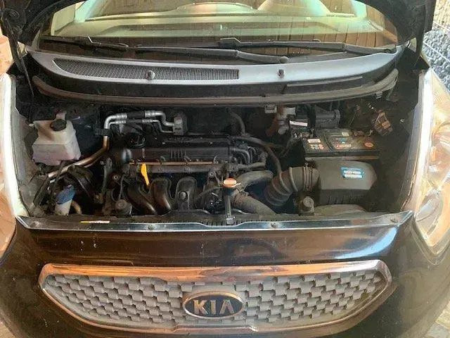Gebraucht Kia Venga 90 PS (66 kW) 2011 Schwarz Kleinwagen
