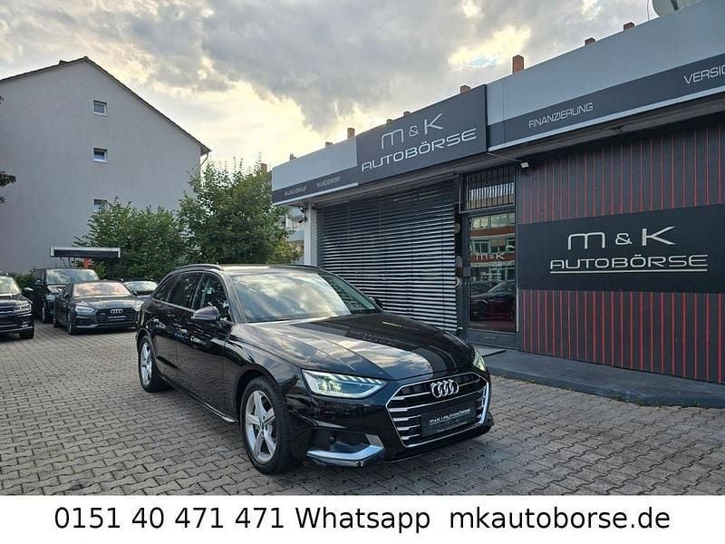 Brillantschwarz Gebraucht 2021 Audi A4 Advanced Kombi | 23.900 € (Teuer) - Bild 1/4