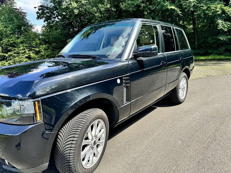 Gebraucht Land Rover Range Rover Vogue 313 PS (230 kW) 2011 Schwarz SUV