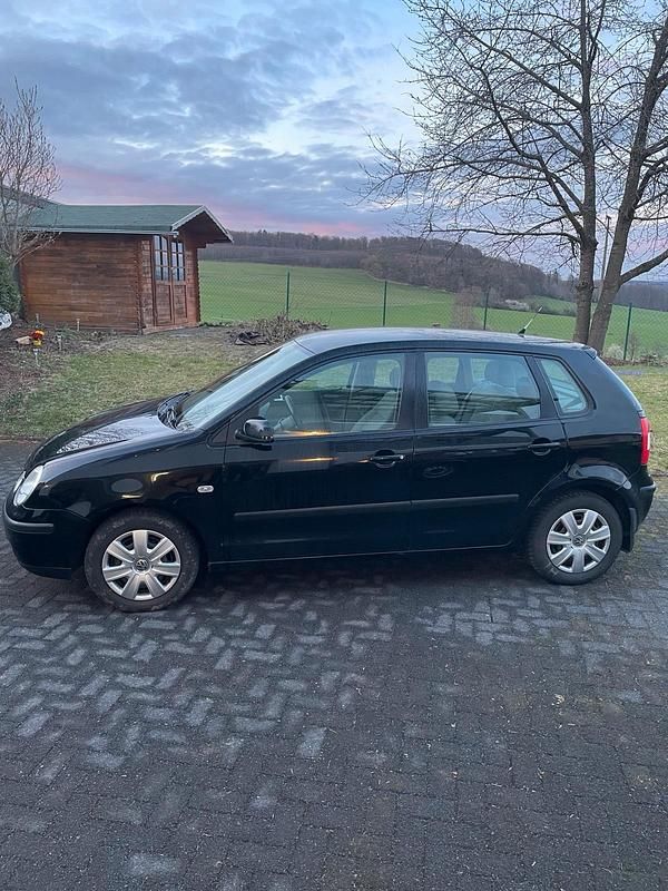 Gebraucht VW Polo 54 PS (39 kW) 2004 Schwarz Kleinwagen