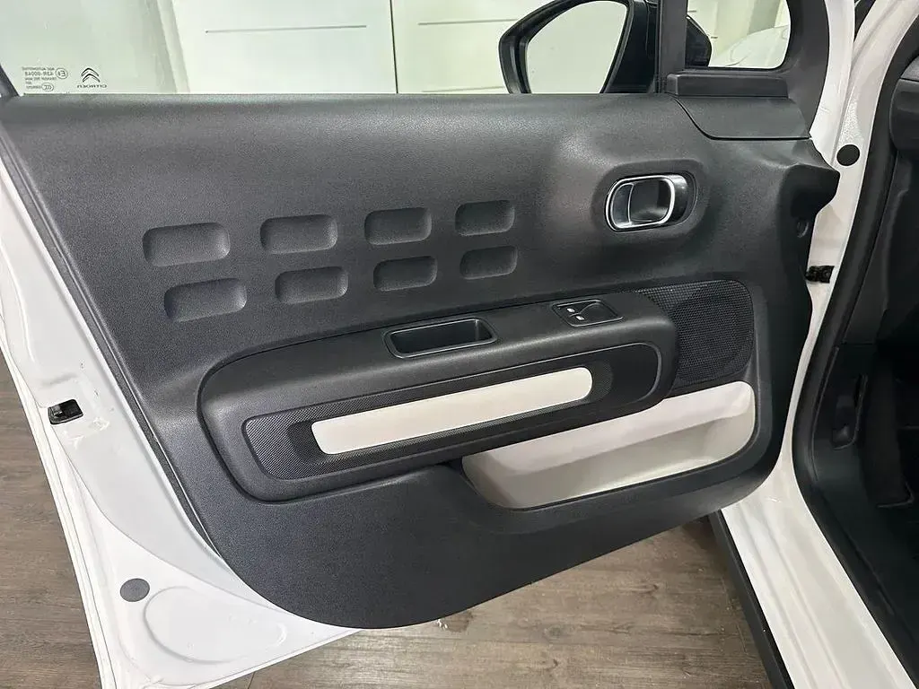 Gebraucht Citroën C3 PureTech 110 PS (80 kW) 2024 Weiß Limousine