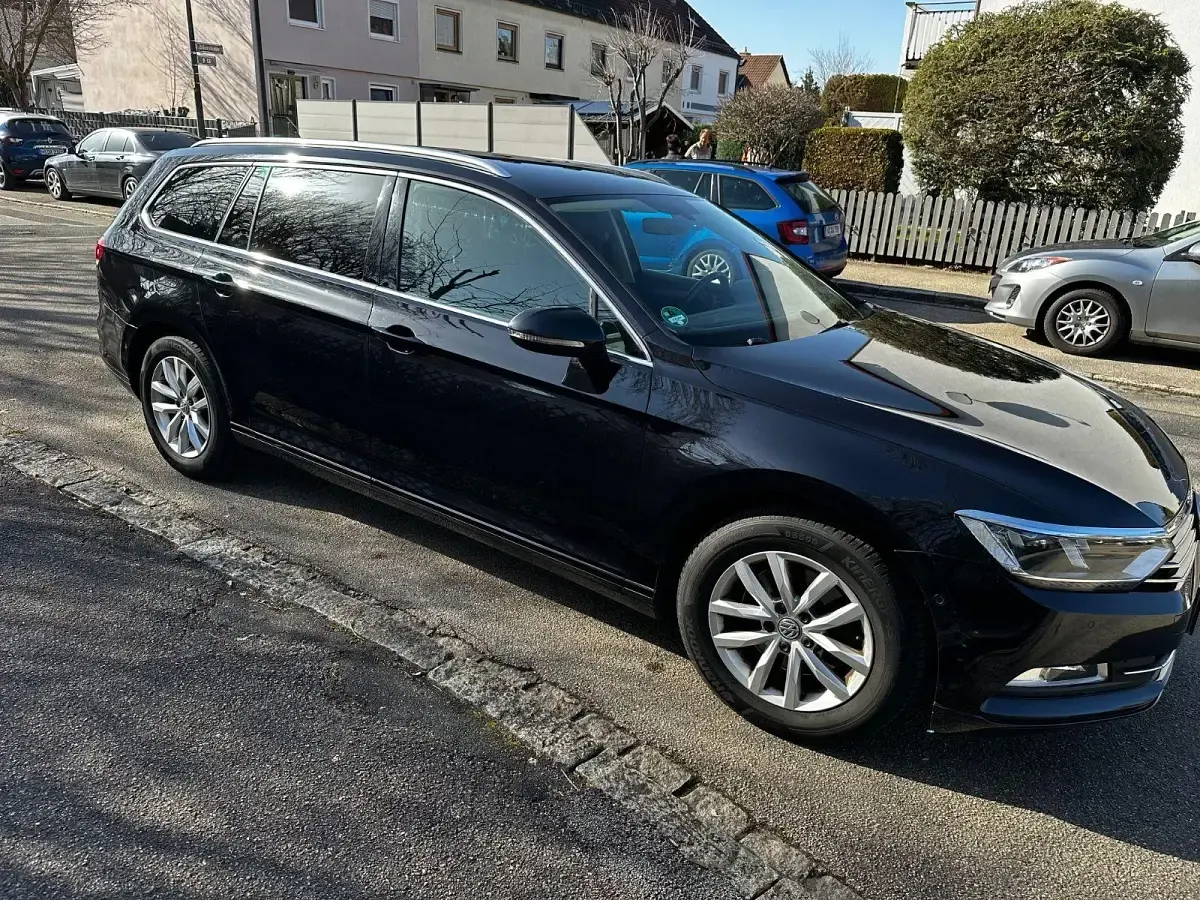 Gebraucht VW Passat Comfortline 150 PS (110 kW) 2015 Schwarz Kombi