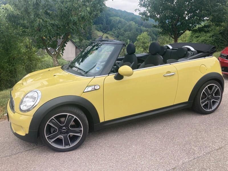 Gelb Gebraucht 2010 Mini Cooper S Cabriolet Cabrio | 11.900 € (Etwas zu teuer) - Bild 1/4