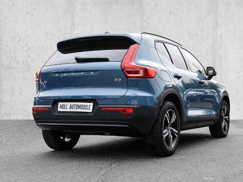 Gebraucht Volvo XC40 Plus 163 PS (119 kW) 2023 Blau SUV