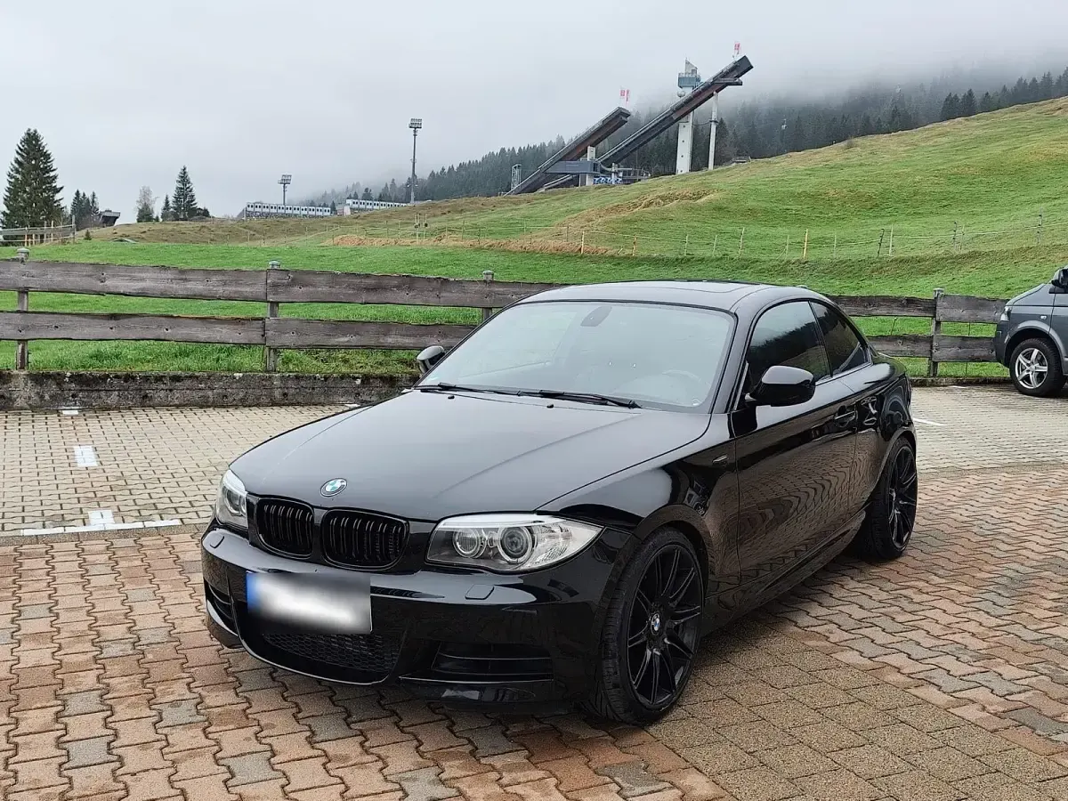 Gebraucht BMW 135 Coupé 326 PS (239 kW) 2011 Schwarz Coupé