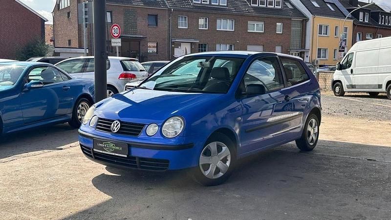 Blau Gebraucht 2002 VW Polo Basis Limousine | 1.790 € (Fairer Preis) - Bild 1/4