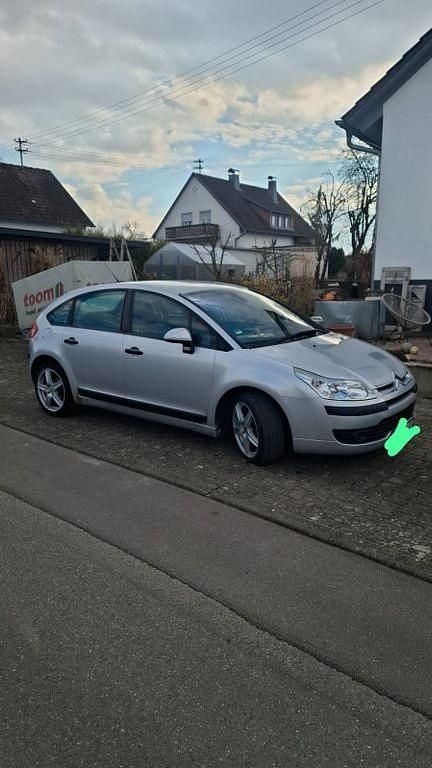 Gebraucht Citroën C4 Advance 88 PS (64 kW) 2008 Silber Limousine