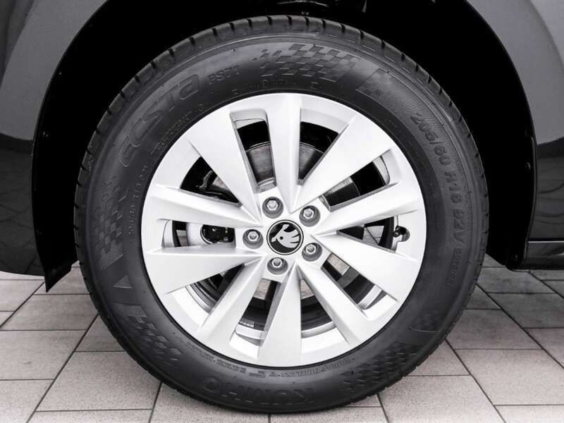 Neu Skoda Kamiq Selection 116 PS (85 kW) 2025 Schwarzmagic perleffekt SUV