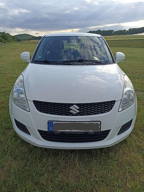 Gebraucht 2011 Suzuki Swift Club Kleinwagen | 4.450 € (Fairer Preis) - Bild 1/4