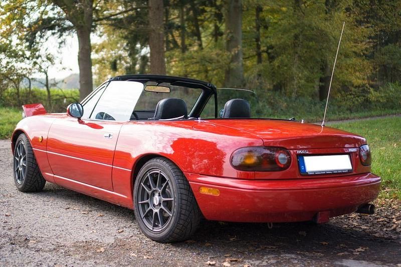 Gebraucht Mazda MX5 116 PS (85 kW) 1991 Rot Cabrio
