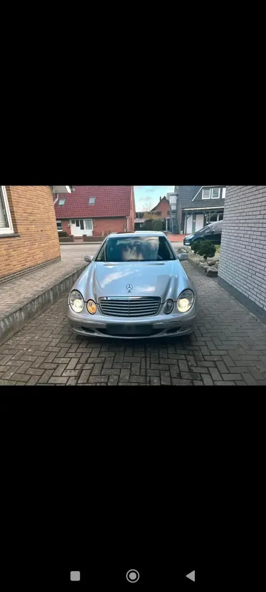 Gebraucht Mercedes E220 150 PS (110 kW) 2003 Silber Limousine
