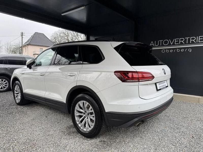 Gebraucht VW Touareg 231 PS (169 kW) 2019 Weiß SUV