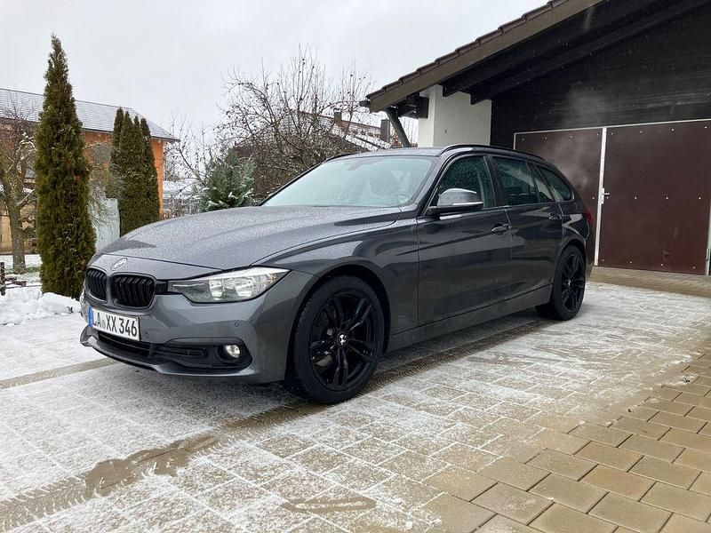 Grau Gebraucht 2015 BMW 320 Kombi | 10.800 € (Etwas zu teuer) - Bild 1/4