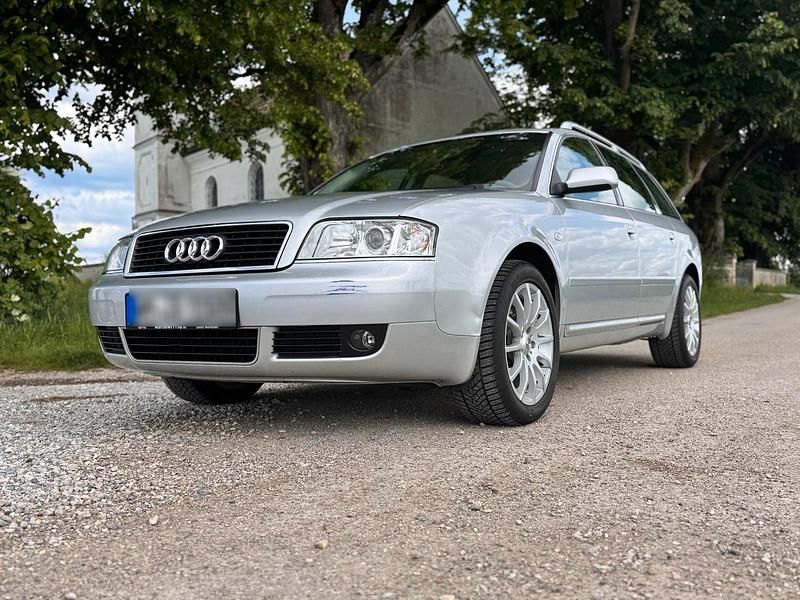 Silber Gebraucht 2005 Audi A6 Kombi | 2.500 € (Guter Preis) - Bild 1/4
