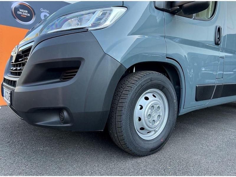 Gebraucht Opel Movano 165 PS (121 kW) 2022 Grau Van