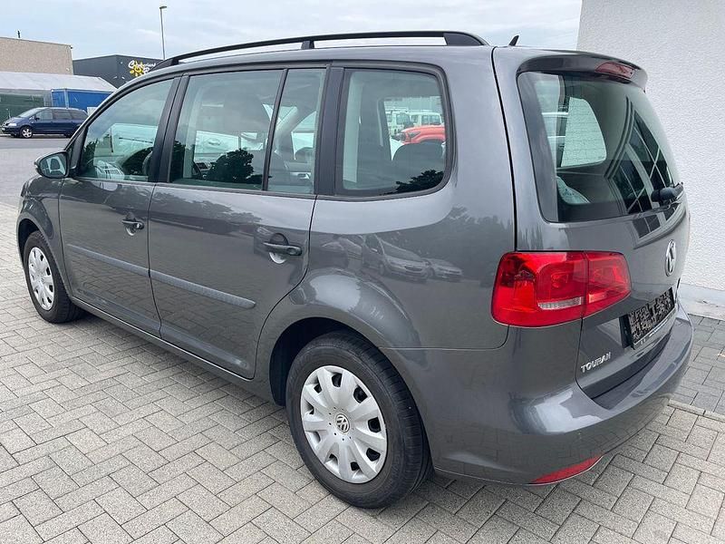 Gebraucht VW Touran Trendline 105 PS (77 kW) 2011 Grau Van / Kleinbus