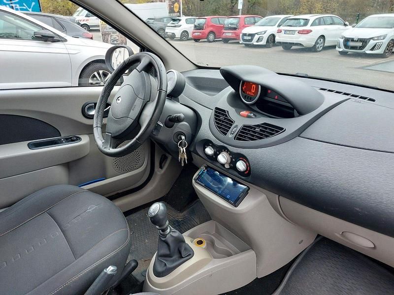 Second-hand Renault Twingo Initiale 75 CP (55 kW) 2007 Auriu Hatchback