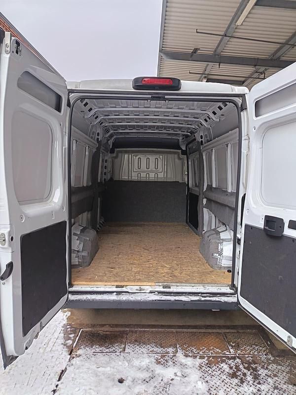 Gebraucht Citroën Jumper 140 PS (102 kW) 2023 Weiß Van / Kleinbus