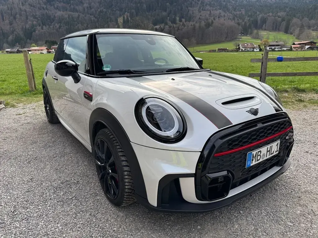 Gebraucht Mini John Cooper Works 231 PS (169 kW) 2024 Weiß Kleinwagen
