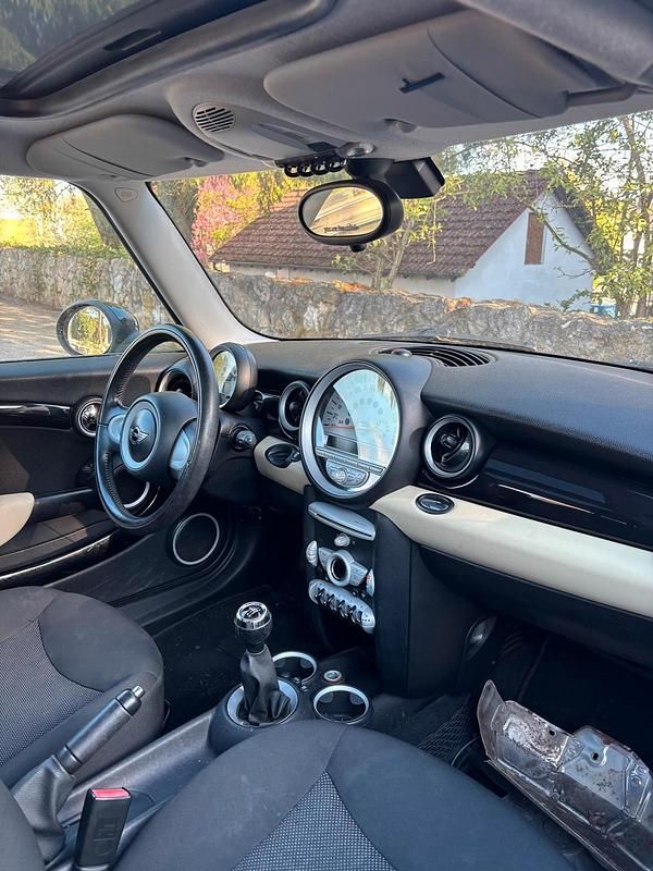 Usata Mini Cooper 120 CV (88 kW) 2009 Beige Utilitaria