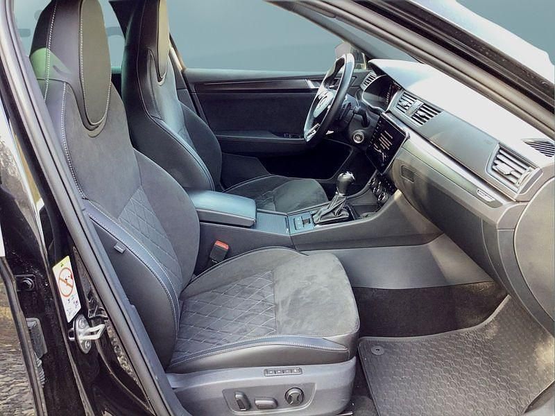 Gebraucht Skoda Superb 200 PS (147 kW) 2024 Schwarz Kombi