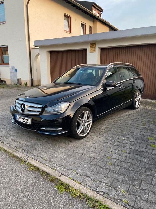 Schwarz Gebraucht 2014 Mercedes C220 Avantgarde Kombi | 7.800 € (Guter Preis) - Bild 1/4