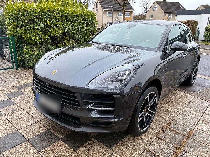 Grau Gebraucht 2020 Porsche Macan S SUV | 36.900 € (Superpreis) - Bild 1/4