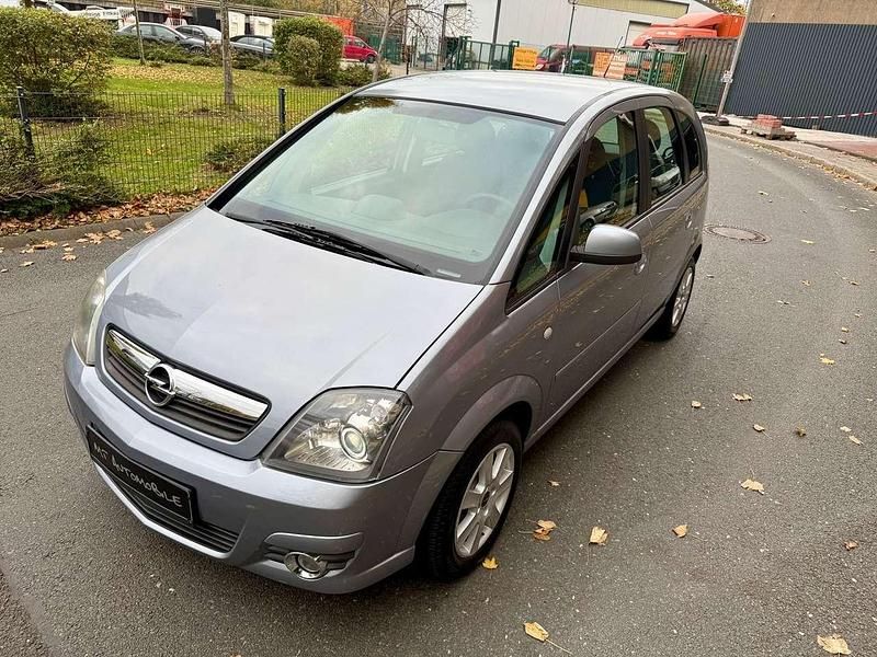 Gebraucht Opel Meriva Innovation 105 PS (77 kW) 2009 Silber Van / Kleinbus