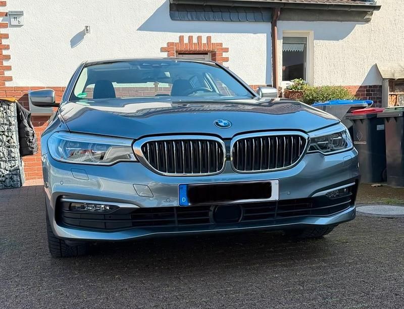Gebraucht BMW 530e iPerformance 252 PS (185 kW) 2019 Grau Limousine