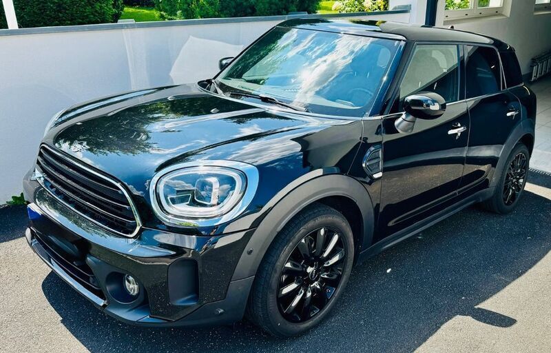 Schwarz Gebraucht 2020 Mini Countryman SUV | 22.350 € (Superpreis) - Bild 1/4
