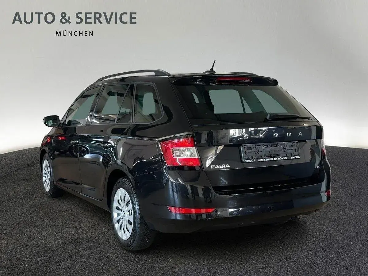 Gebraucht Skoda Fabia Ambition 95 PS (69 kW) 2022 Schwarz Kleinwagen