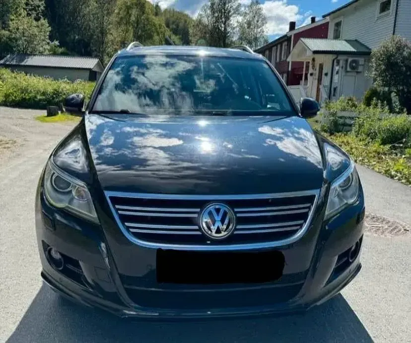 Gebraucht VW Tiguan 140 PS (102 kW) 2011 Schwarz SUV