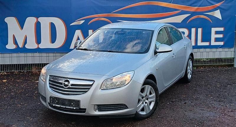 Silber Gebraucht 2010 Opel Insignia Edition Limousine | 4.490 € (Fairer Preis) - Bild 1/4