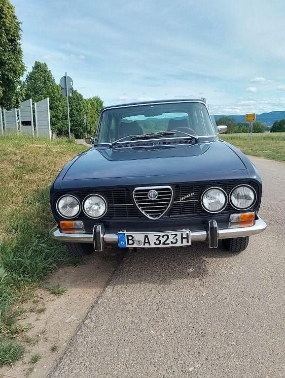 Gebraucht Alfa Romeo Giulia 126 PS (92 kW) 1972 Blau Limousine