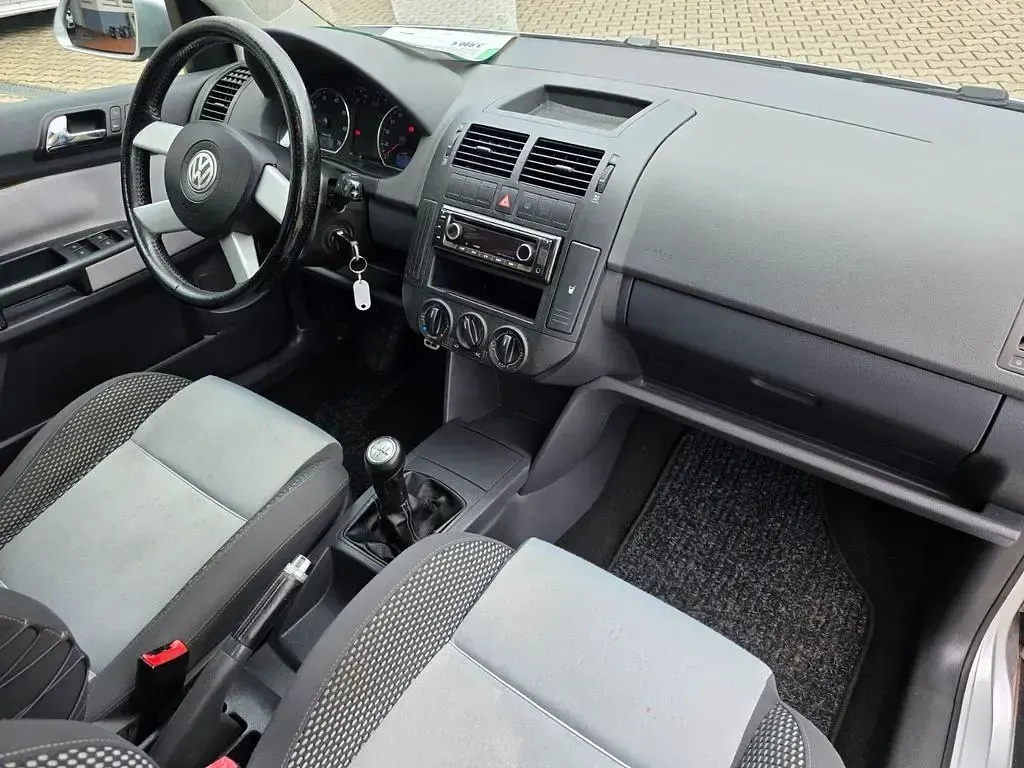 Gebraucht VW Polo Cross 80 PS (58 kW) 2009 Reflexsilbermetallic Kleinwagen