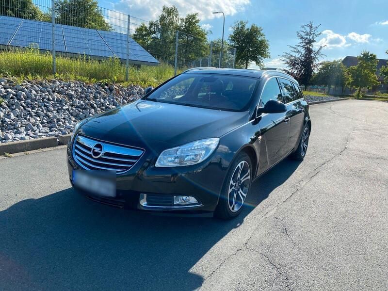 Blau Gebraucht 2012 Opel Insignia Kombi | 8.050 € (Teuer) - Bild 1/4
