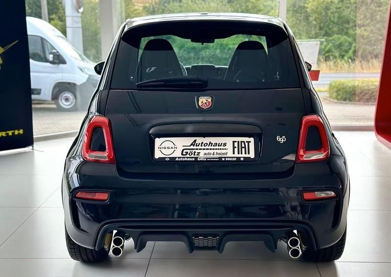 Second-hand Abarth 695 179 CP (131 kW) 2024 Negru Hatchback