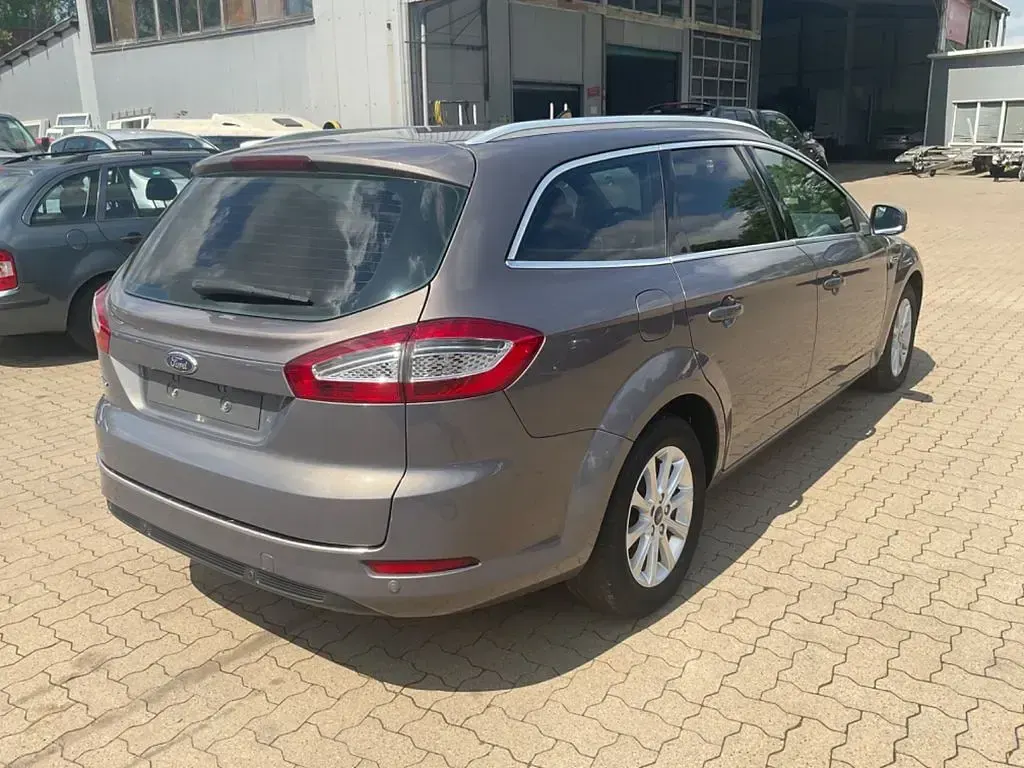 Brugt Ford Mondeo Titanium 140 HK (102 kW) 2013 Brun Sedan