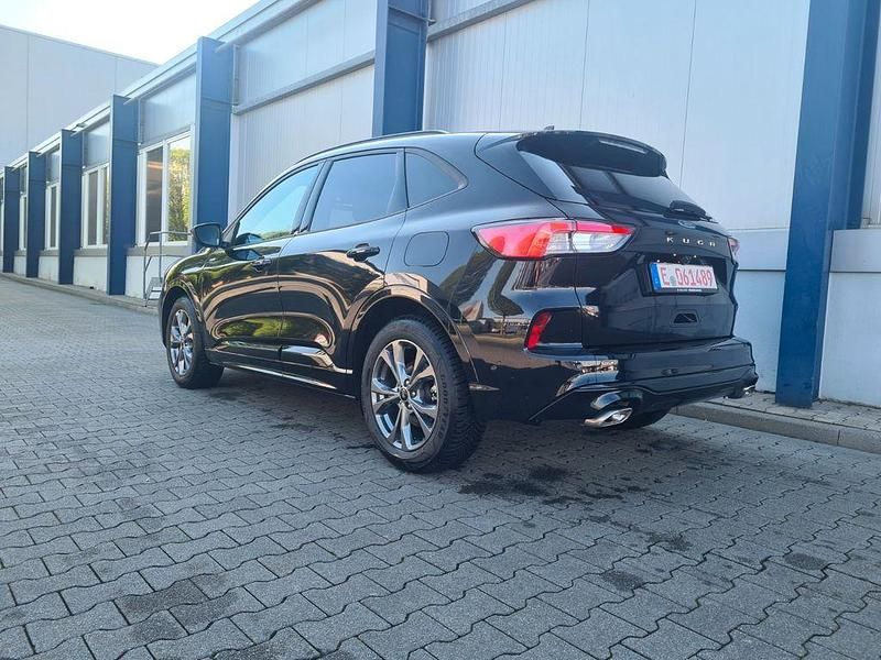 Gebraucht Ford Kuga ST-Line X 150 PS (110 kW) 2023 Schwarz SUV