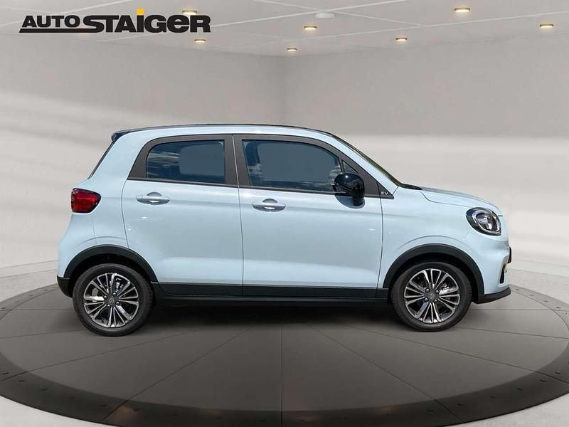 Neu Leapmotor T03 69 kW (95 PS) 2025 Blau Kleinwagen