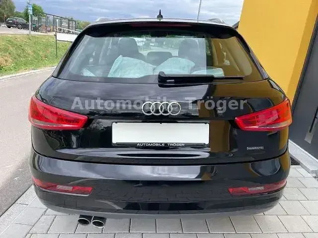 Gebraucht Audi Q3 Sport 150 PS (110 kW) 2015 Brillantschwarz SUV