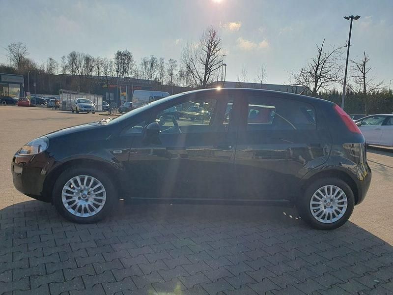 Gebraucht Fiat Punto 69 PS (50 kW) 2017 Schwarz Limousine