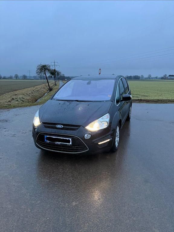 Gebraucht Ford S-MAX Titanium 203 PS (149 kW) 2011 Schwarz Van / Kleinbus