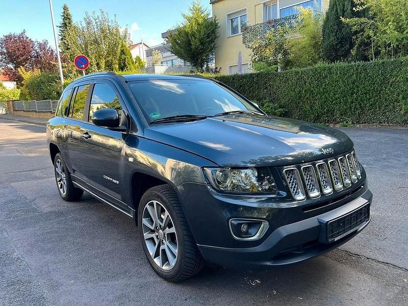 Grau Gebraucht 2014 Jeep Compass Limited SUV | 8.990 € (Fairer Preis) - Bild 1/4