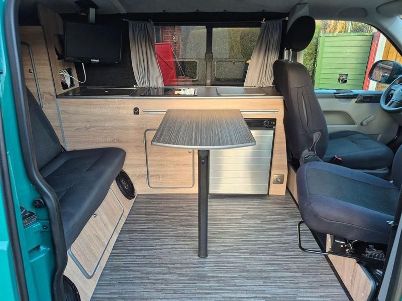Gebraucht VW Transporter 84 PS (61 kW) 2014 Grün Van