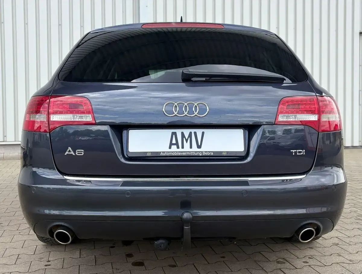 Gebraucht Audi A6 Advanced 190 PS (139 kW) 2011 Grau Kombi