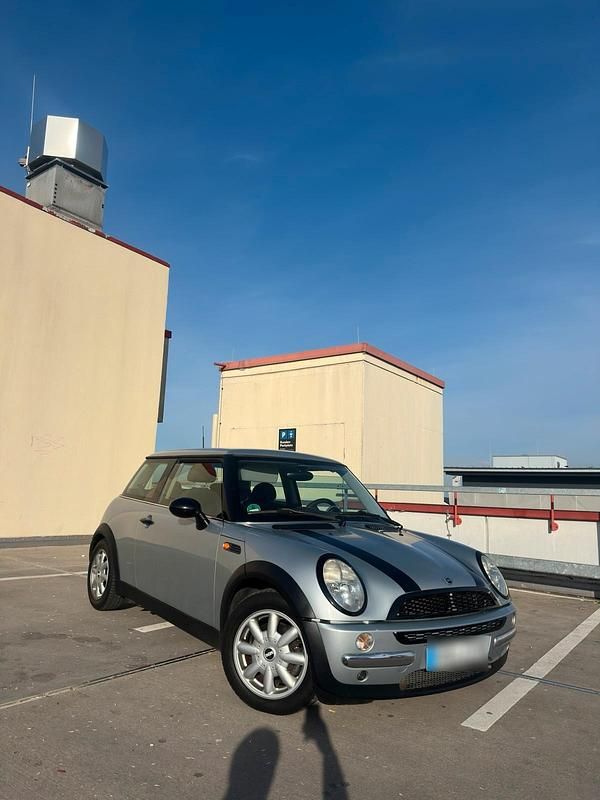 Używany Mini Cooper 116 KM (85 kW) 2003 Srebrny Hatchback