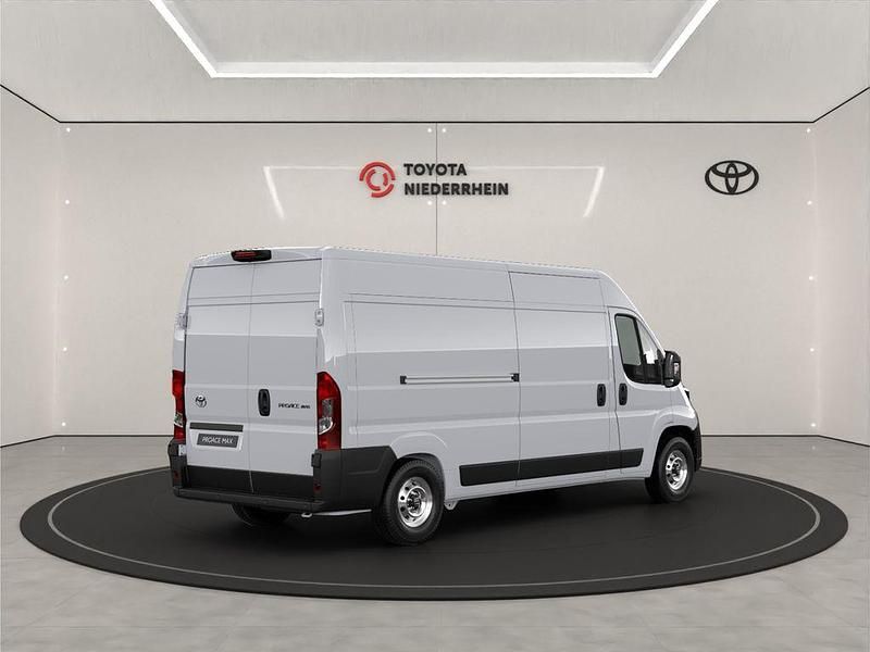 Gebraucht Toyota Proace 140 PS (102 kW) 2024 Weiss Van / Kleinbus