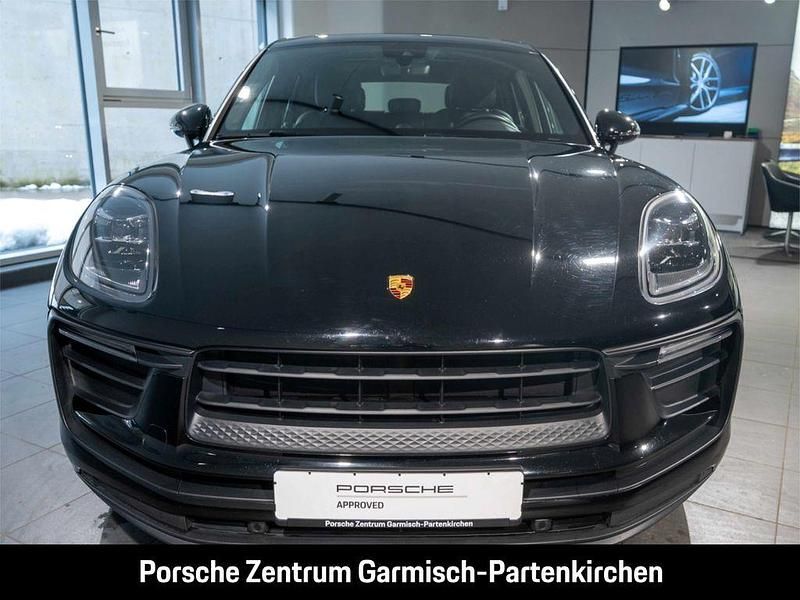 Używany Porsche Macan 265 KM (194 kW) 2023 Czarny SUV